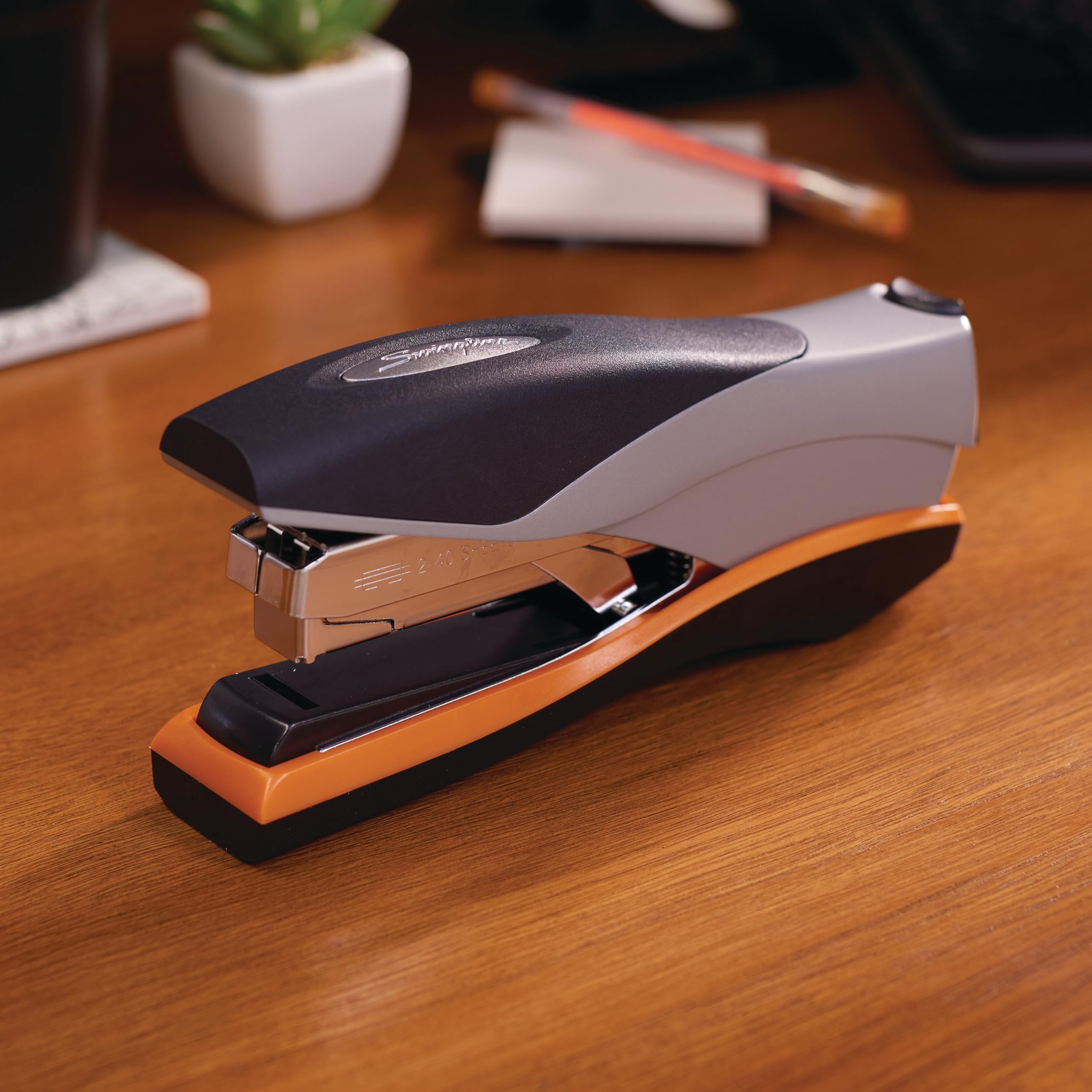 Foto 2 | Grapadora Swingline Optima 40 Con Capacidad Para 40 Hojas  Naranja Y Gris - Venta Internacional.