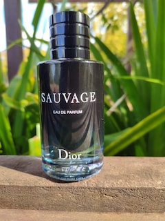 Foto 4 | Perfume Christian Dior Sauvage Eau de Toilette 60 ml para Hombre - Venta Internacional