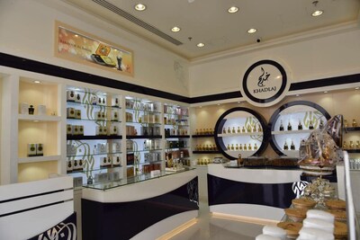 Foto 5 | Perfume Khadlaj Oud Noir Eau De Parfum, 100 Ml, En Aerosol, Unisex - Venta Internacional.