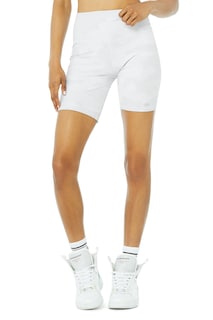 Foto 1 | Short Alo Yoga High Waist Vapor Camuflaje Blanco para Mujer