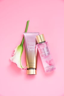 Foto 4 | Set de Perfume Victoria's Secret Velvet Petals Mist 250 Ml - Venta Internacional