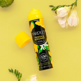 Foto 2 | Fragancia Corporal En Aerosol Yardley London Fresia & Bergamot 75 Ml - Venta Internacional.