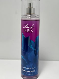 Foto 4 | Bruma Aromática Fina Perfume Bath & Body Works Dark Kiss, 240 Ml - Venta Internacional.