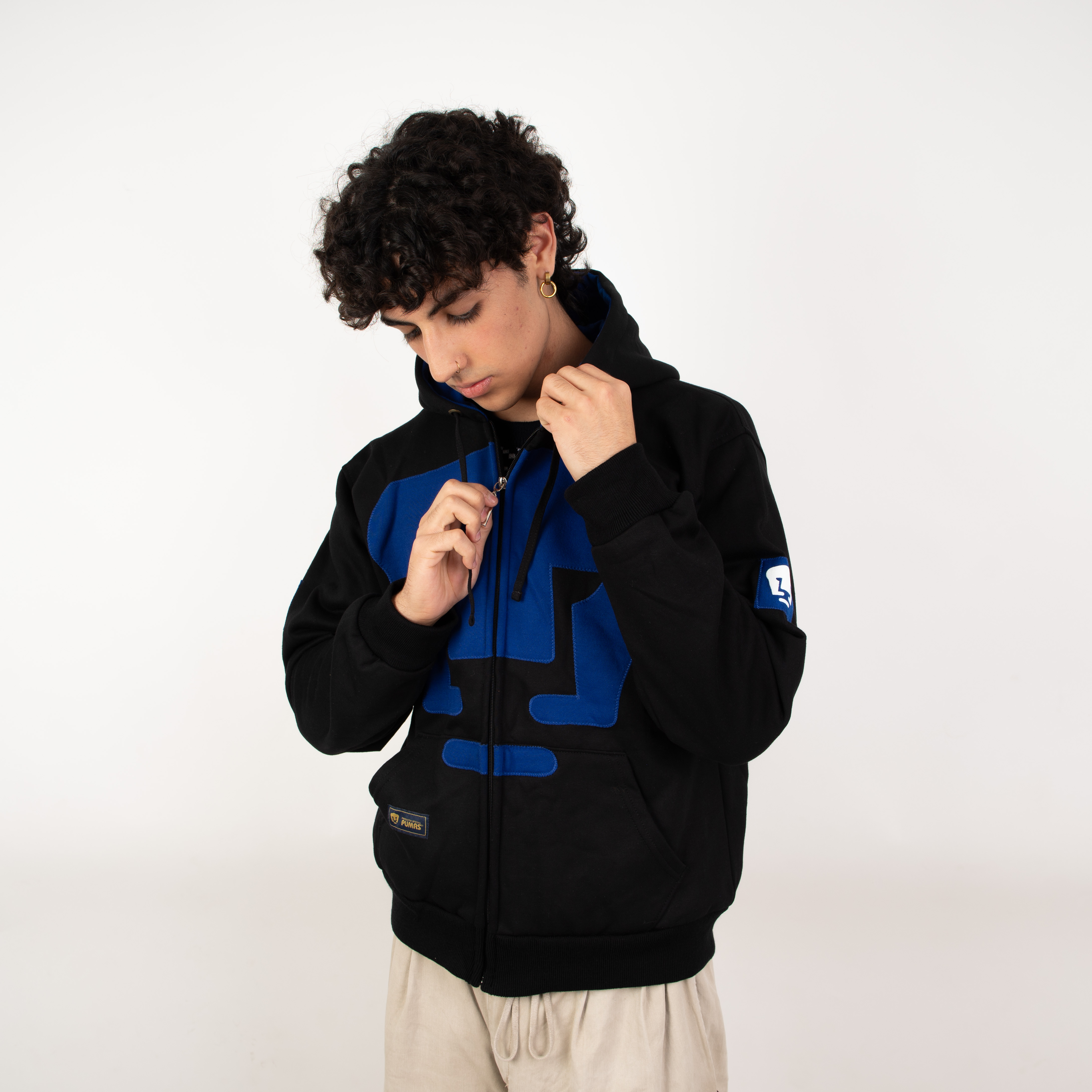 Foto 3 | Sudadera Garra Azul Retro Pumas para Hombre