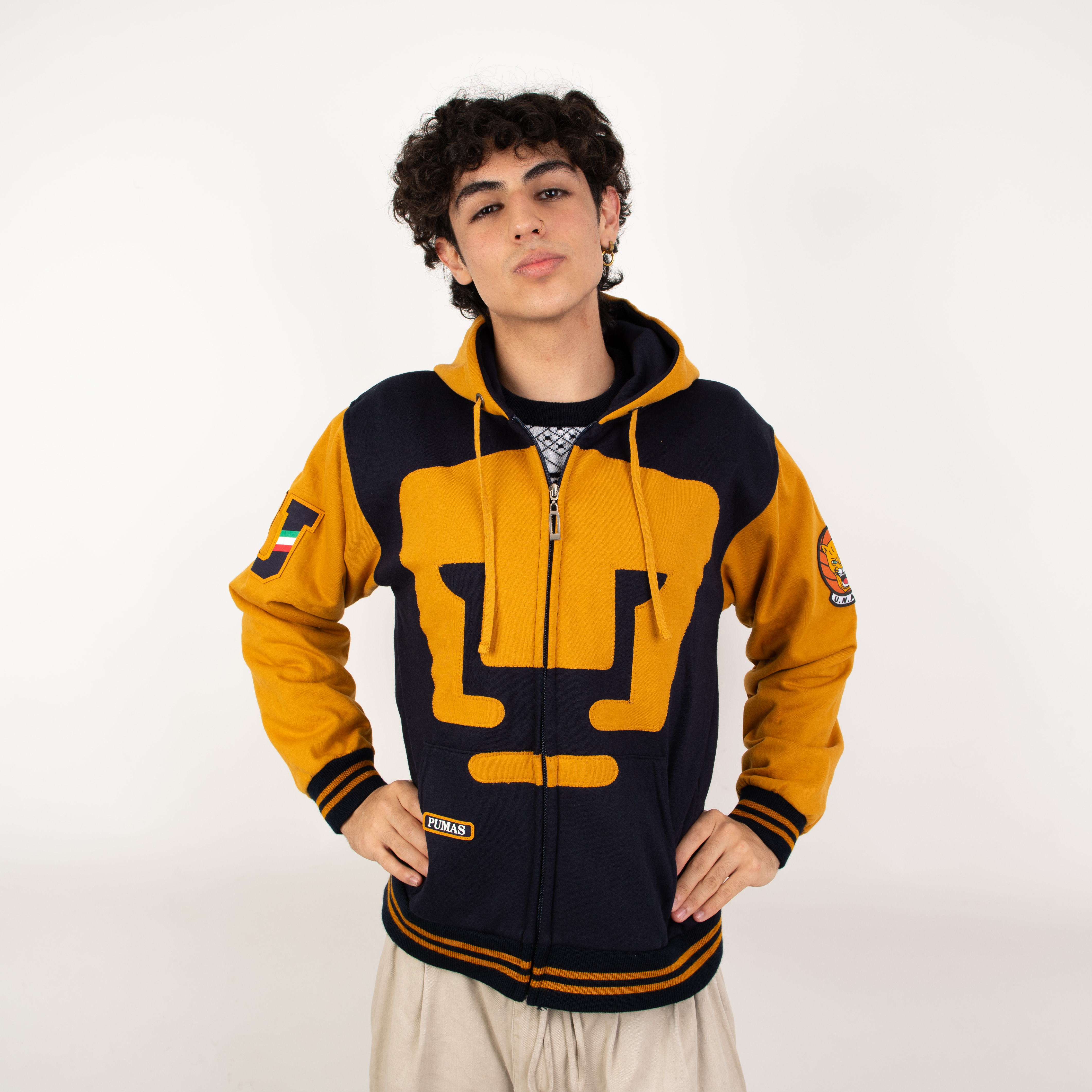 Foto 2 pulgar | Sudadera Clásica Unam Retro 1954 – Oro Y Azul Marino Con Cierre Garra Azul