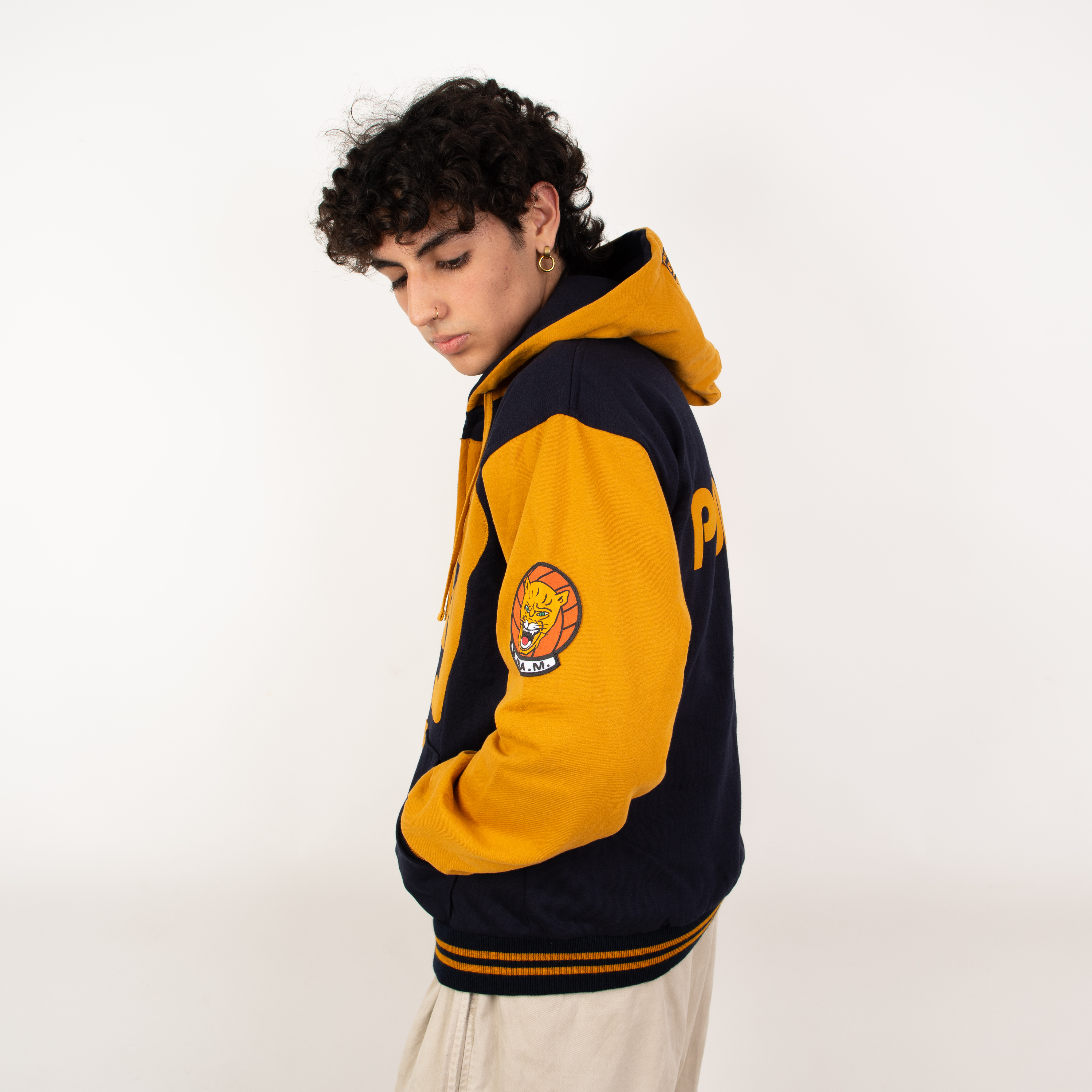 Foto 5 pulgar | Sudadera Clásica Unam Retro 1954 – Oro Y Azul Marino Con Cierre Garra Azul