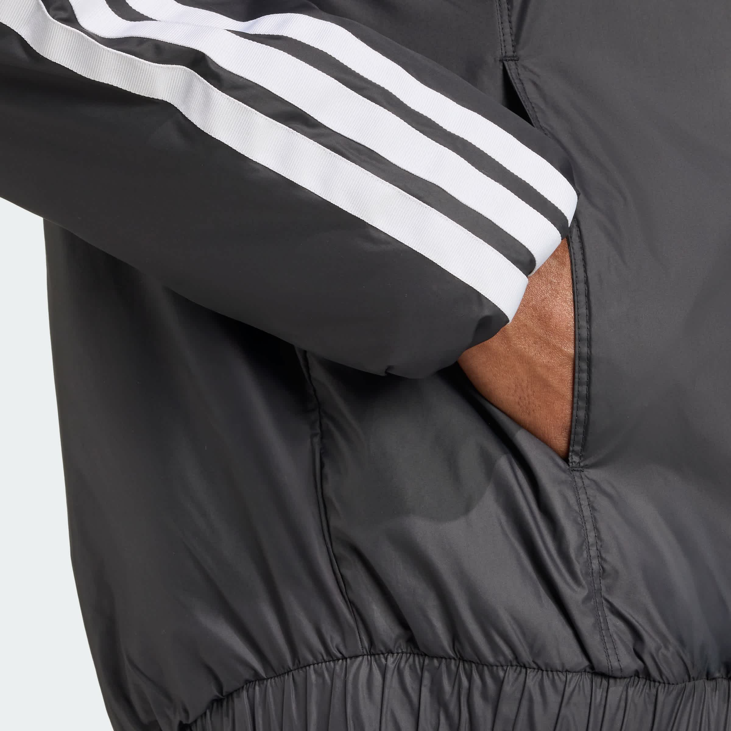 Foto 8 pulgar | Chamarras Bómber Aislantes Essentials Con Climawarm Y Las 3 franjas Adidas Negro Hombre
