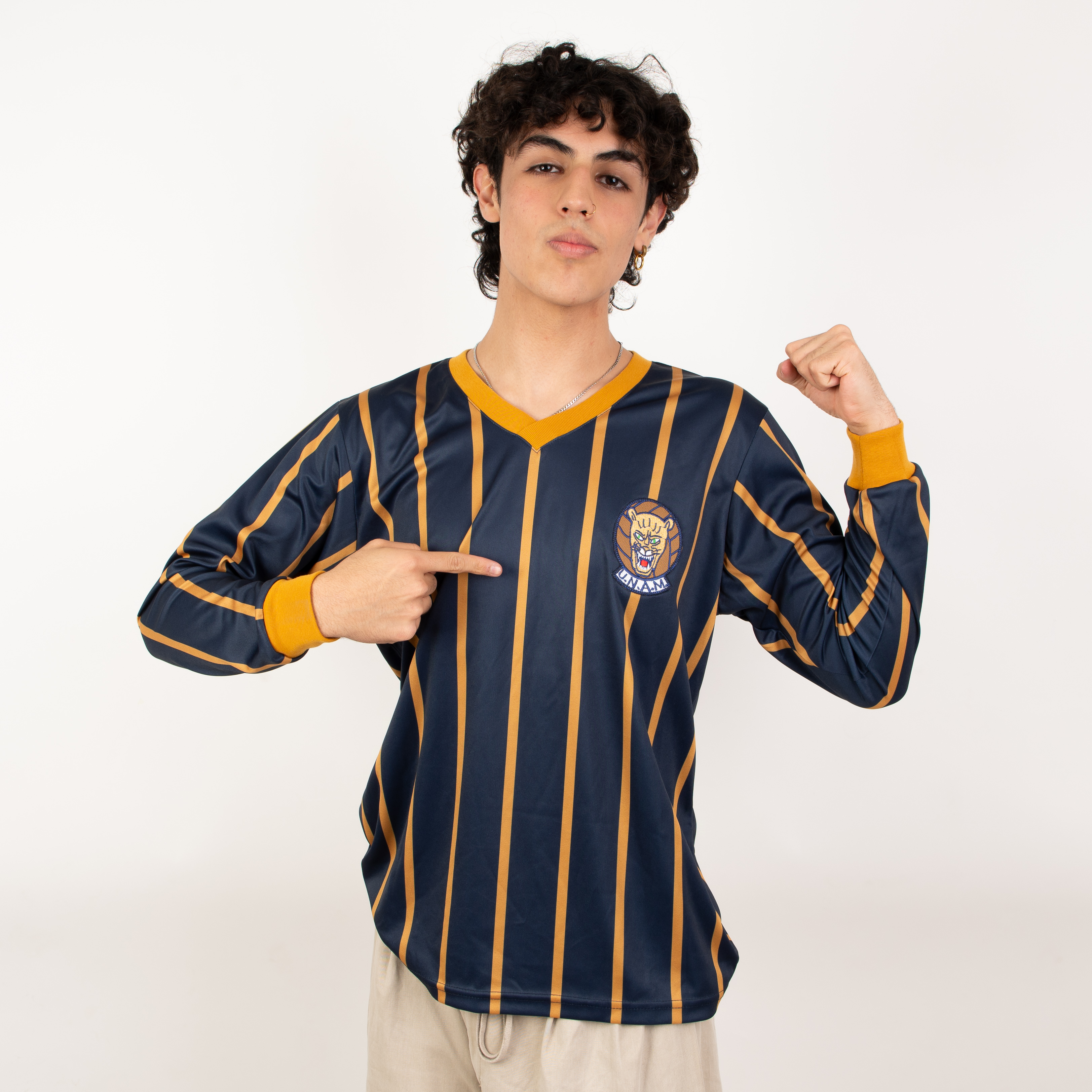 Jersey Retro Pumas 1962 – Rayas Icónicas Y Pasión Eterna