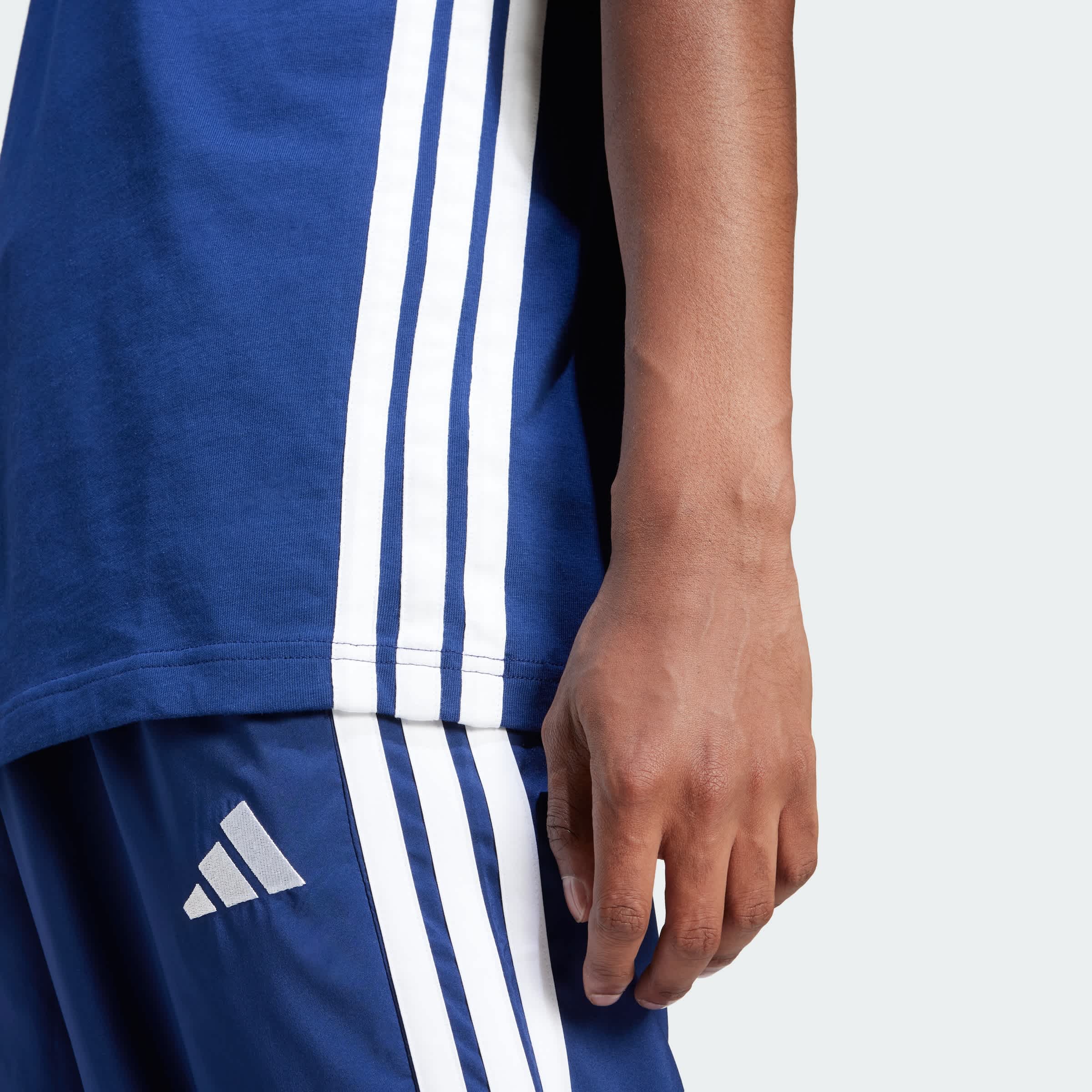 Foto 8 pulgar | Playera Essentials 3 Franjas Tejido Jersey Adidas Azul Hombre