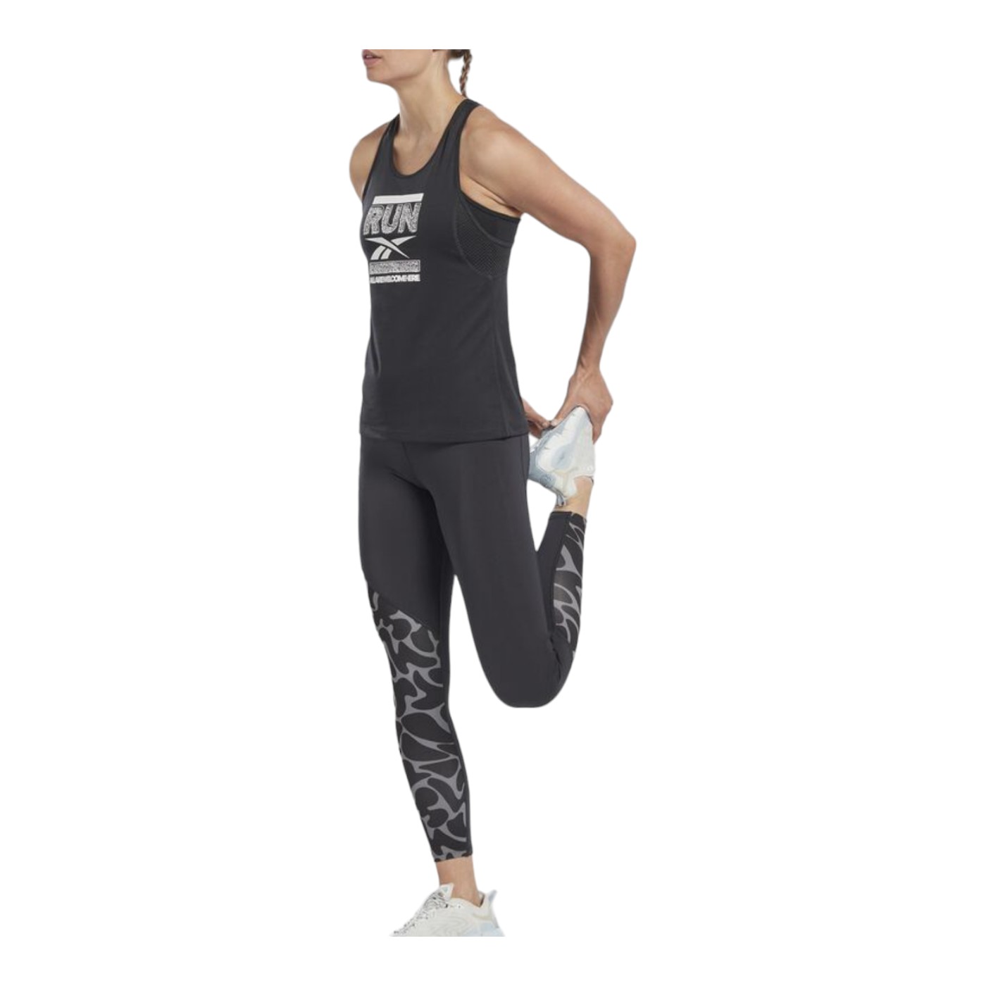 Foto 3 pulgar | Playera Reebok Run Graphic Tank Negra para Mujer