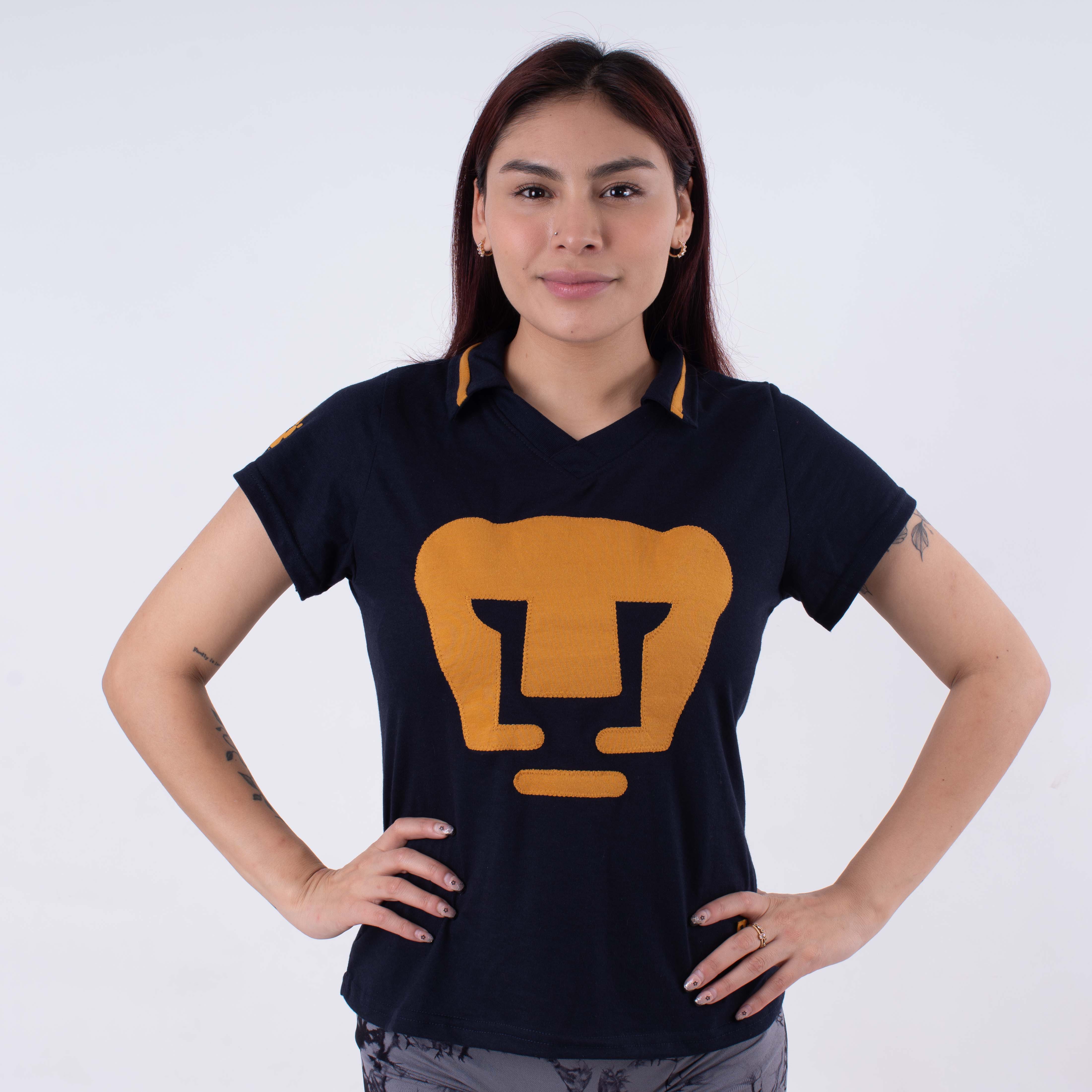 Foto 2 pulgar | Blusa Retro Pumas 1980 – Sin Mangas, Azul Marino Y Dorado