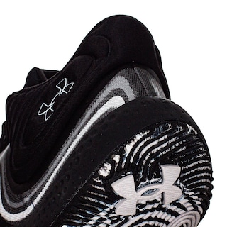 Foto 6 | Tenis Under Armour Spawn 6 Mid - 3027647001 - Negro - Hombre Negro