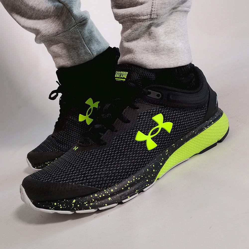 Foto 7 | Tenis Under Armour Charged Escape 3 - 3024912002 - Negro - Hombre Negro
