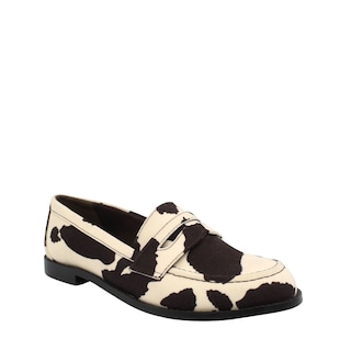Foto 2 | Mocasín Loafer Para Dama Con Estampado De Vaca Natalia