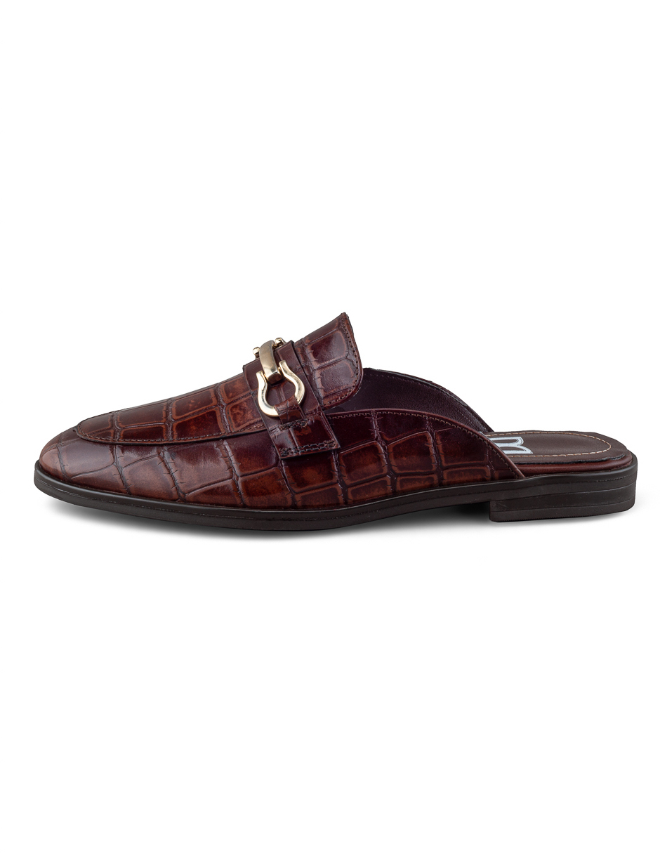 Foto 5 pulgar | Zapato Tipo Mule Café Para Mujer Con Adorno Metálico