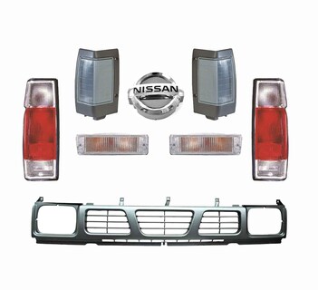 Foto 1 | Parrilla Nissan D21 Con Cuartos Bco Y Calaveras 2004-2008