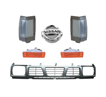 Foto 1 | Parrilla Nissan D21 Con Cuartos Y Logo
