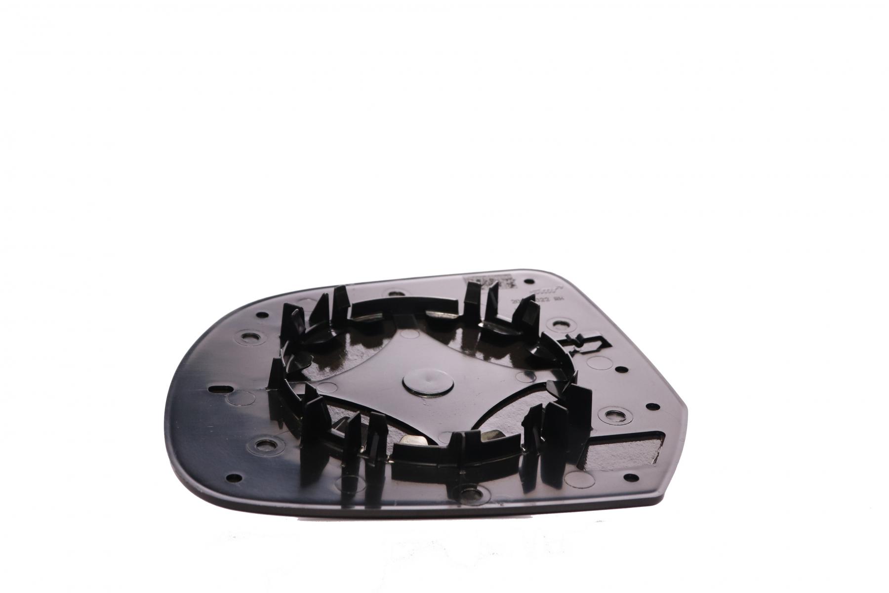 Foto 6 pulgar | Luna De Espejo Lateral Derecho/copiloto Para Auto March 2011-2024 Original Nissan