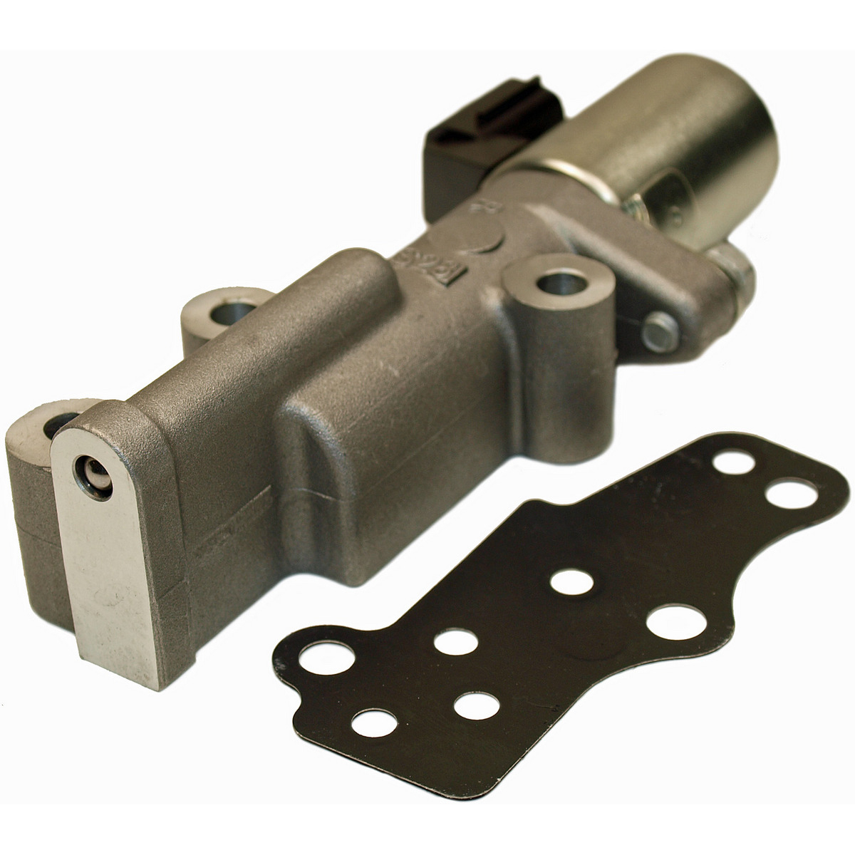 Foto 3 pulgar | Solenoide Sincronización  VVT Cloyes Altima 02-06, Pathfinder 05-12, Nv3500 12-19, Nv1500 12-19, 350z 03-07...+