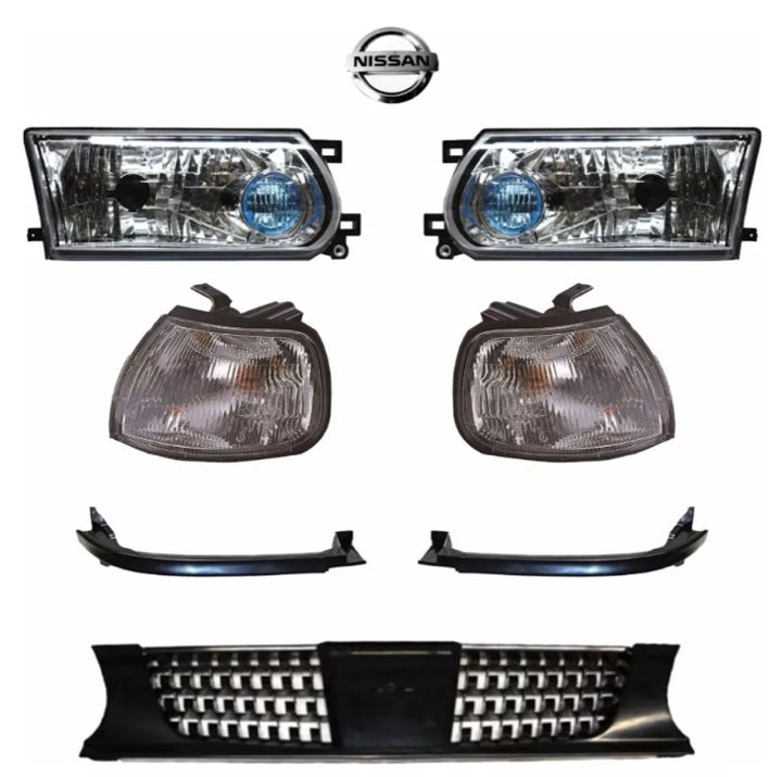 Kit Tsuru Iii 92-17 Faros Cuartos Biseles Parrilla Y Emblema