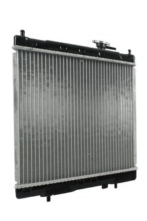 Foto 4 | Radiador Deyac Para Nissan Micra 1992 1993 1994 1995 1996 1997 Estándar