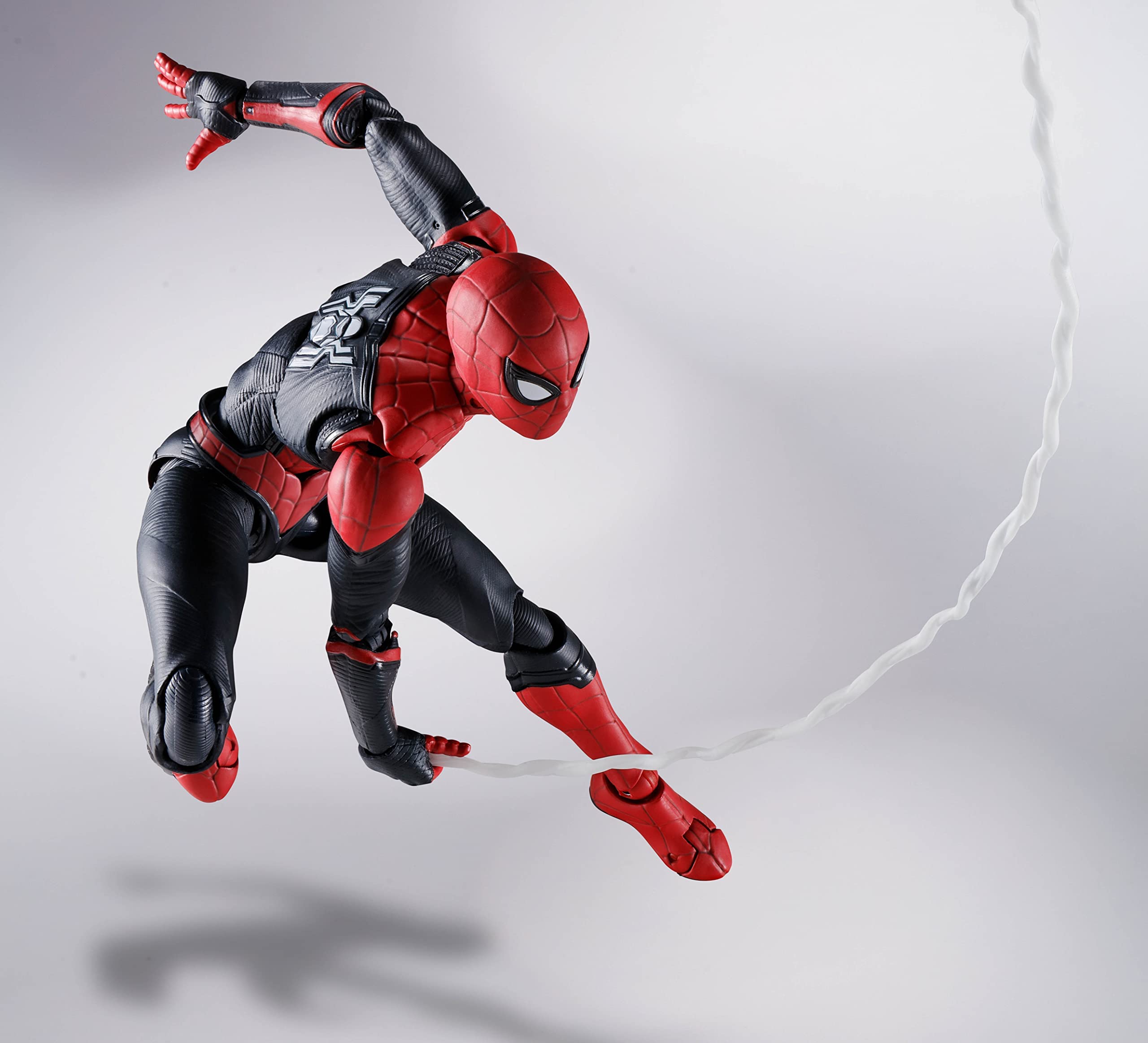 Foto 5 pulgar | Figura de Acción Tamashii Nations Traje Mejorado De Spider-man - Venta Internacional