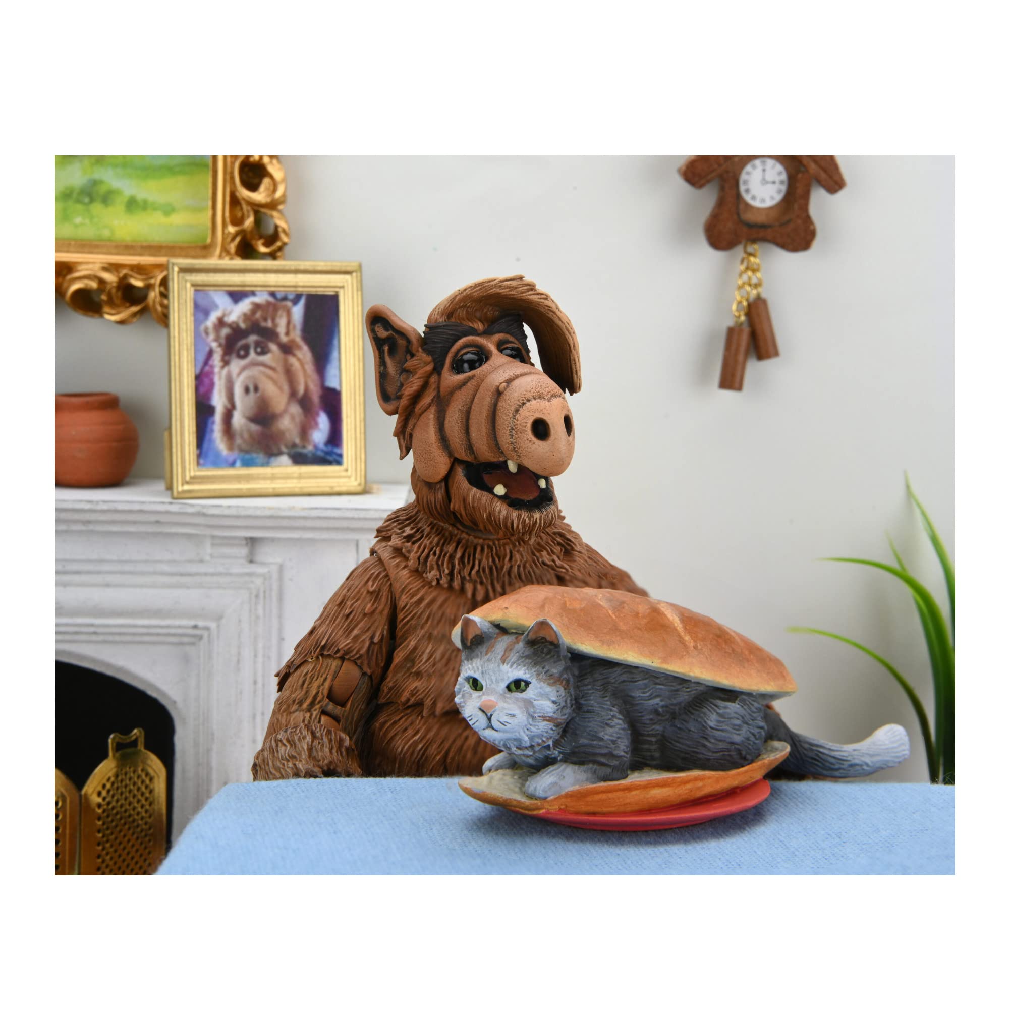 Foto 4 | Figura De Acción  Alf Neca Ultimate De 18 Cm Con Accesorios - Venta Internacional.