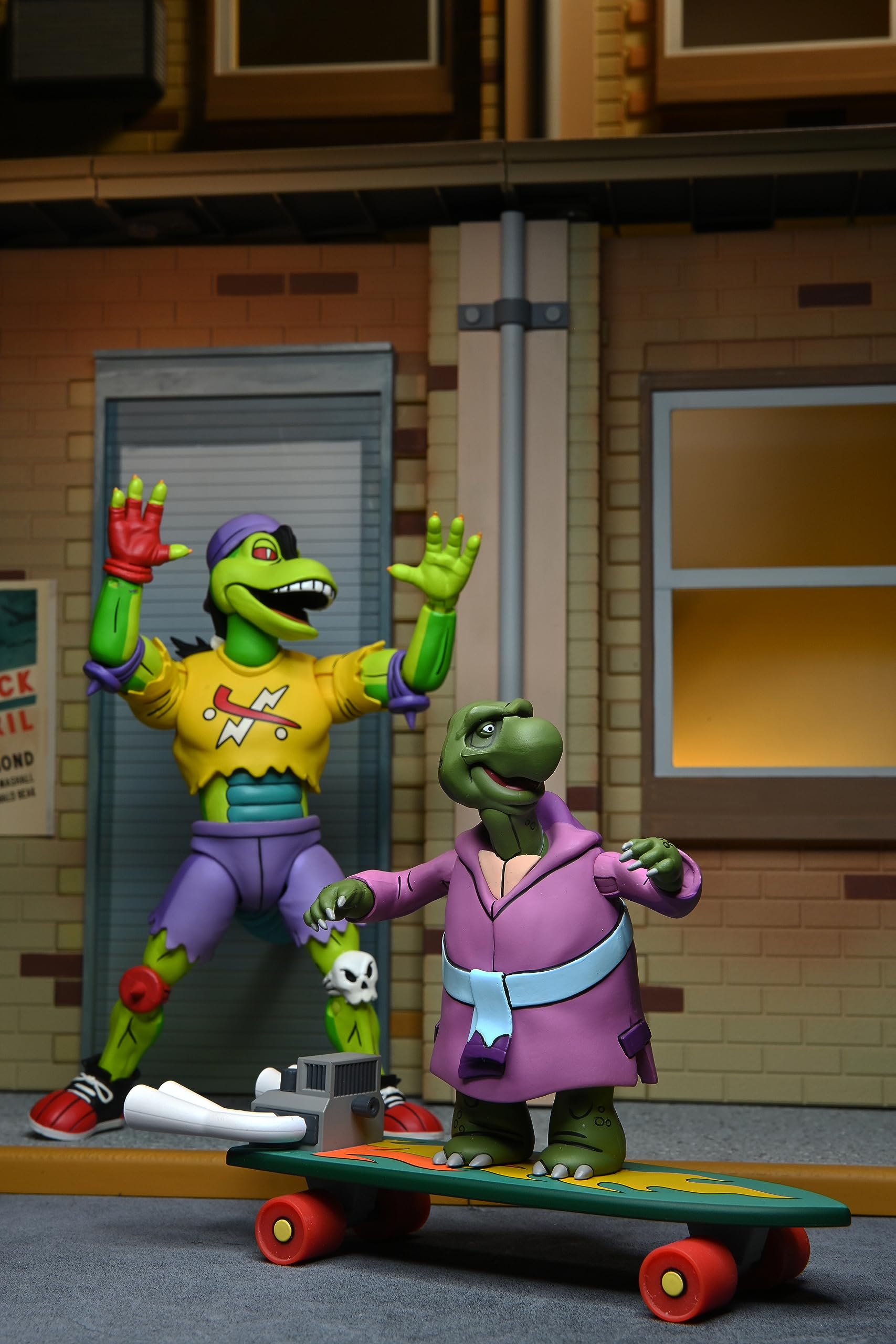 Foto 5 pulgar | Figura de Acción Neca Teenage Mutant Ninja Turtles Mondo Gecko - Venta Internacional