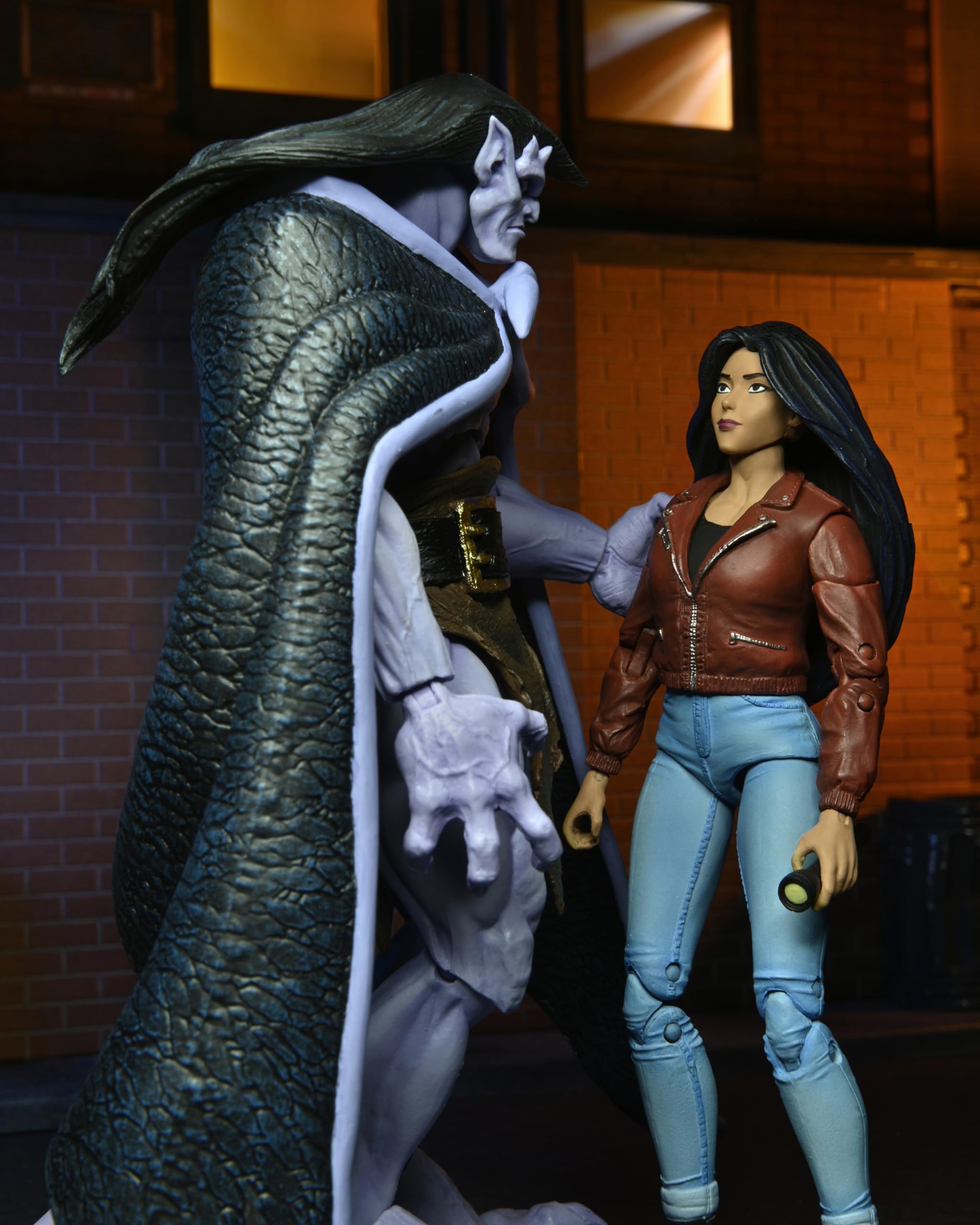 Foto 3 | Figura de Acción Neca Gargoyles Ultimate Elisa Maza 7'' - Venta Internacional