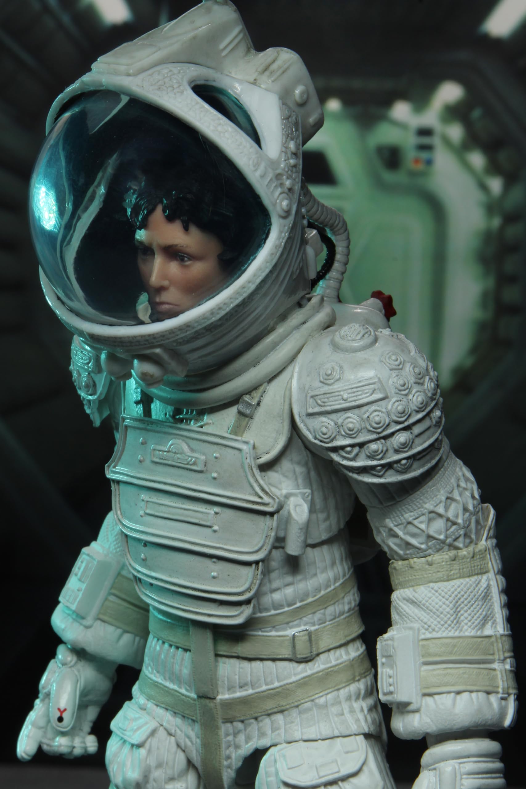 Foto 4 pulgar | Figura de Acción Neca Alien 40th Anniversary Ripley Scale 7 - Venta Internacional