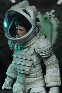 Foto 3 | Figura de Acción Neca Alien 40th Anniversary Ripley Scale 7 - Venta Internacional