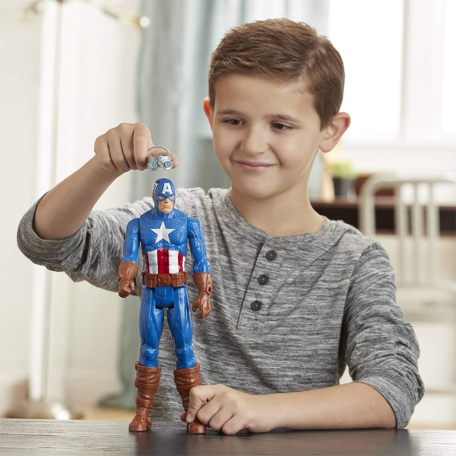 Foto 7 | Figura de Acción Avengers Marvel Titan Hero Captain America - Venta Internacional