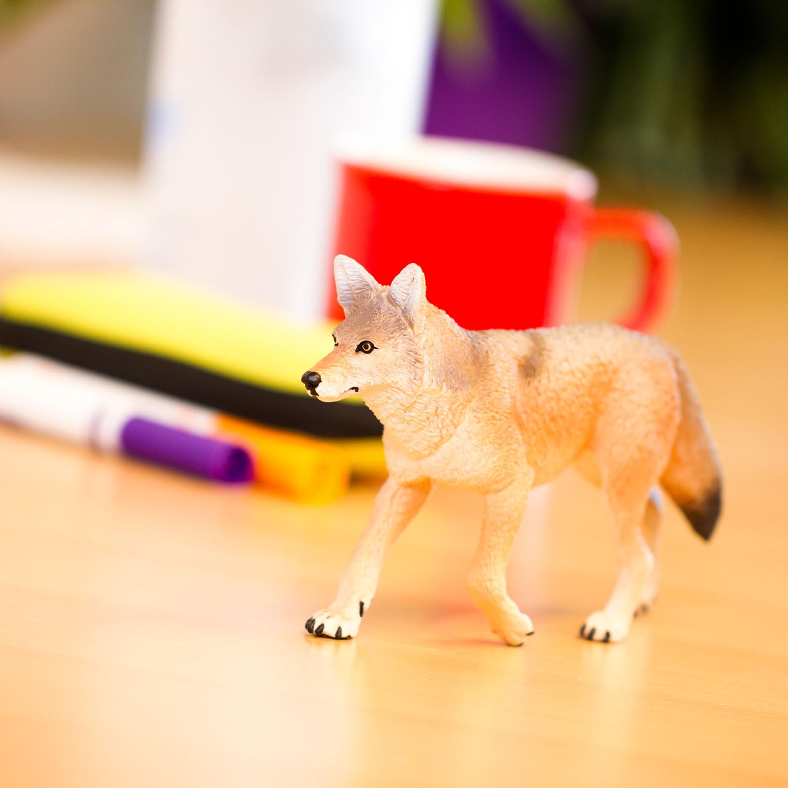 Foto 7 pulgar | Figura De Juguete Safari Ltd. Coyote De 6,5 Cm, Modelo De Plástico, Modelo De 1 Año O Más - Venta Internacional.