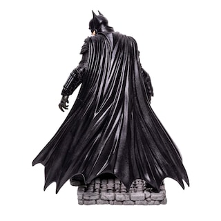 Foto 7 | Mcfarlane Multiverso The Batman De Batman Película 12'' Figura Deluxe Multicolor - Venta Internacional.