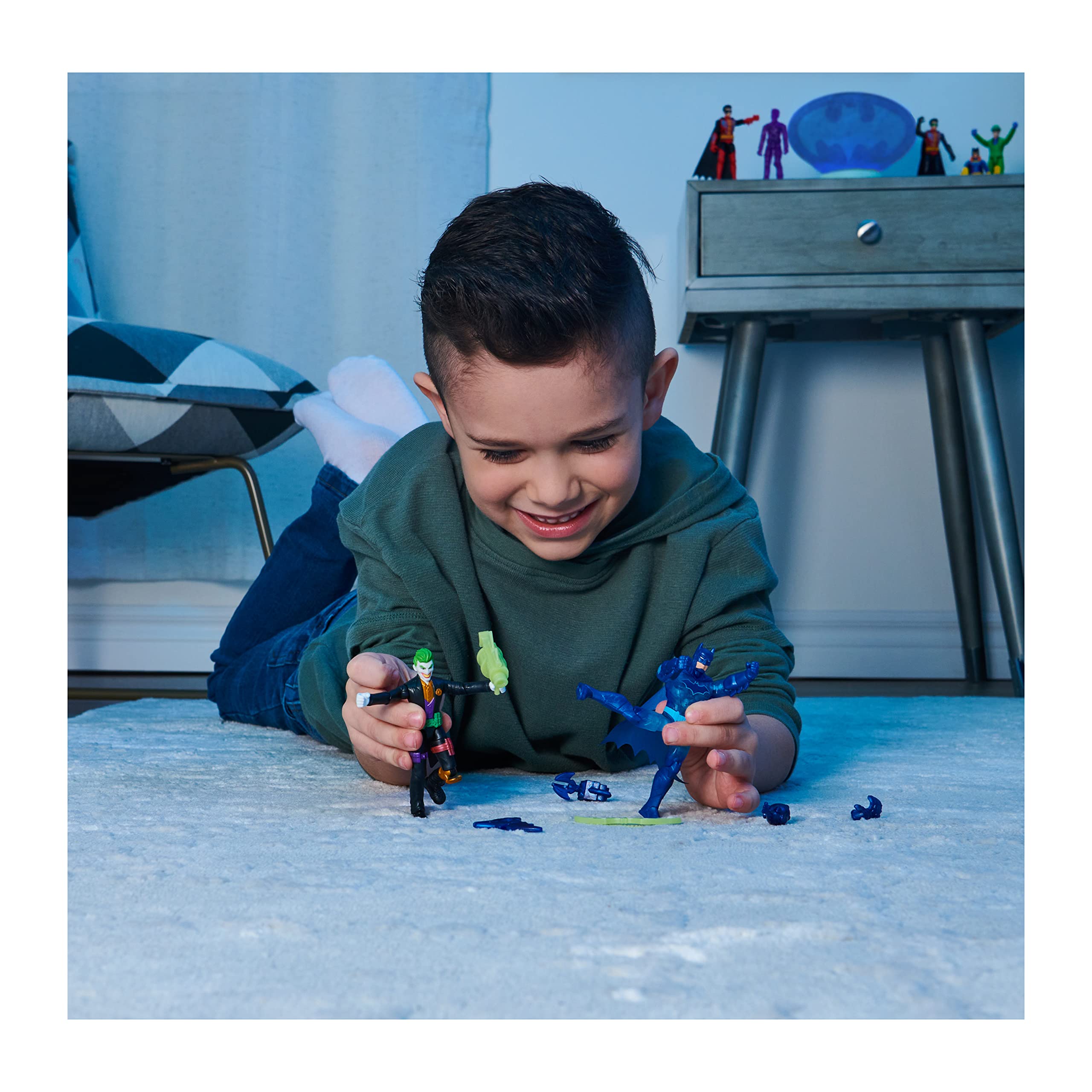 Foto 6 pulgar | Figura De Acción Batman De Dc Comics De 10 Cm Con 3 Accesorios Para Niños A Partir De 3 Años - Venta Internacional.