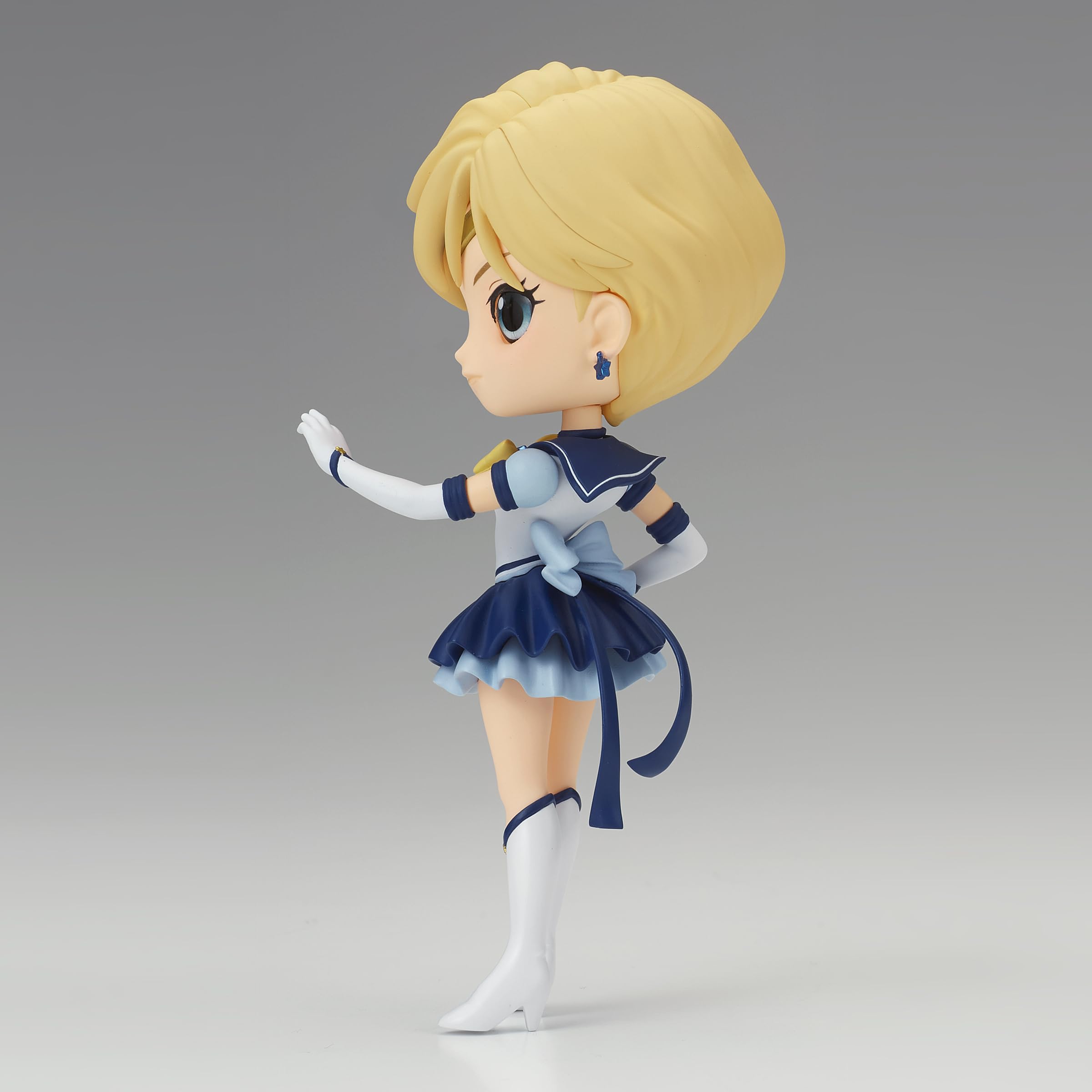 Foto 4 pulgar | Figura Banpresto Pretty Guardian Sailor Moon Eternal Urano - Venta Internacional.