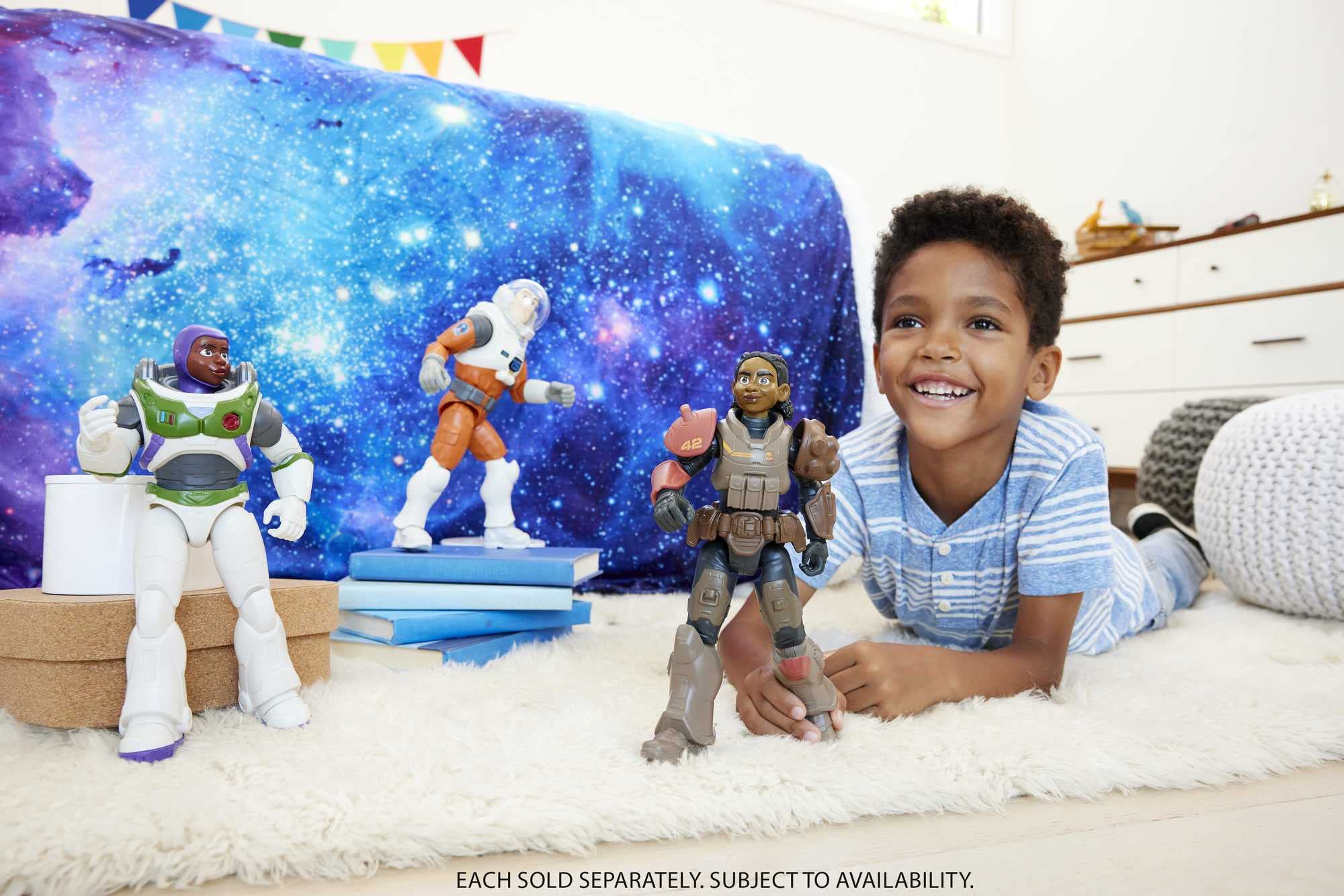 Foto 3 pulgar | Figura De Acción Mattel Disney Pixar Lightyear Izzy Hawthorne Jr - Venta Internacional.