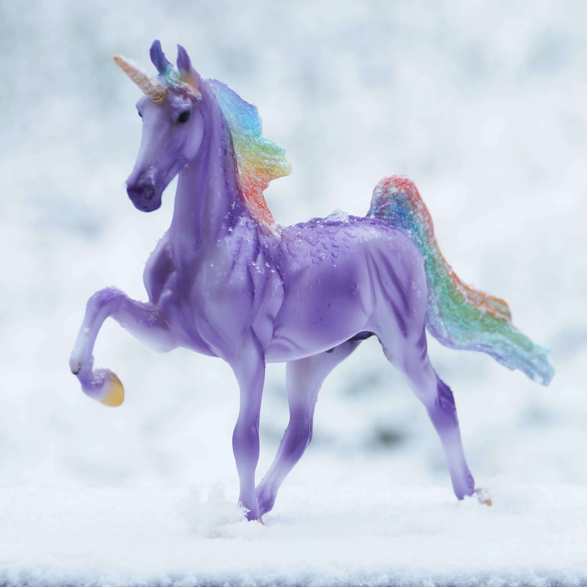 Foto 4 pulgar | Juguete De Unicornio Breyer Horses Freedom Series Rainbow Magic - Venta Internacional.