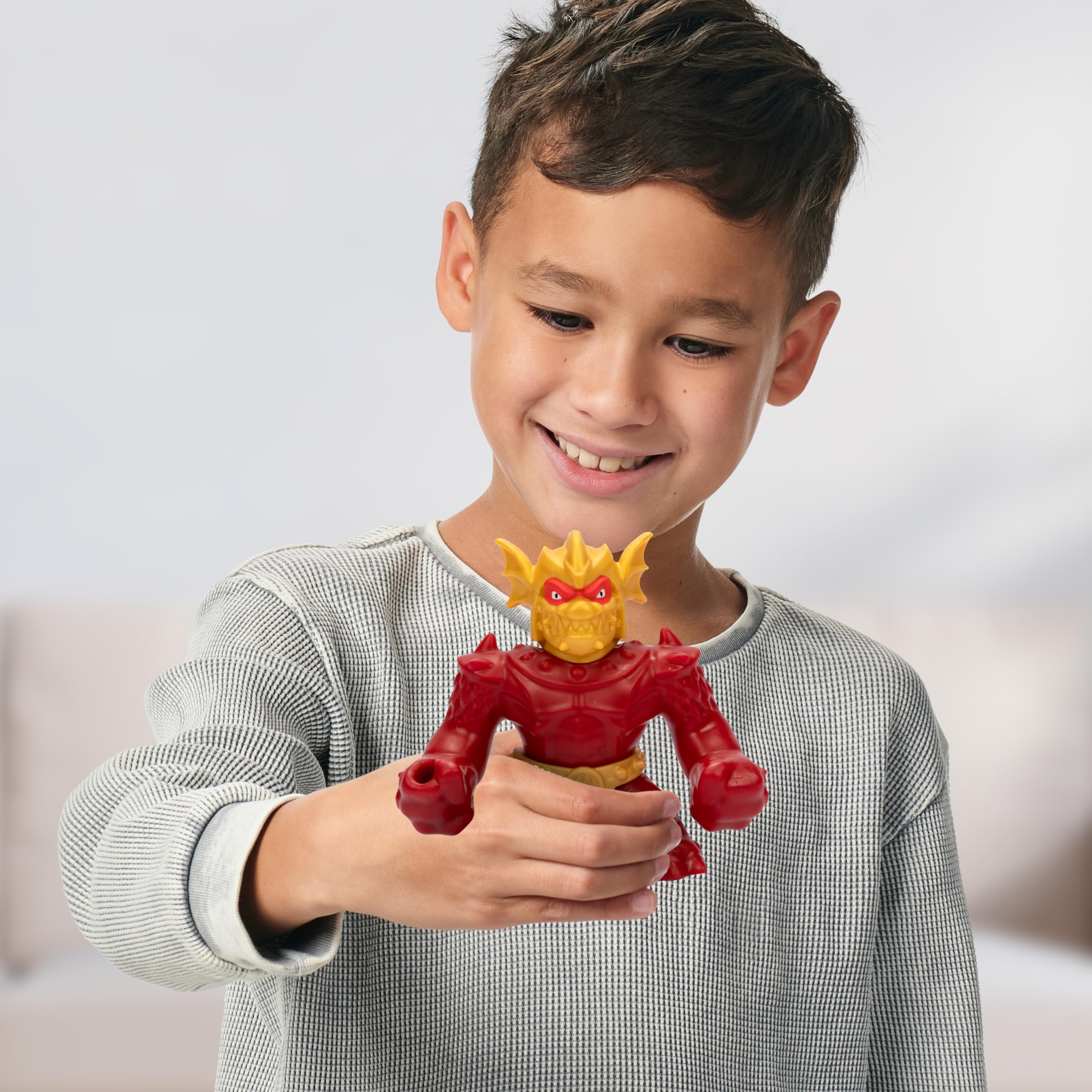 Foto 4 pulgar | Figura De Acción Heroes Of Goo Jit Zu Stretch Strikers Blazagon - Venta Internacional.
