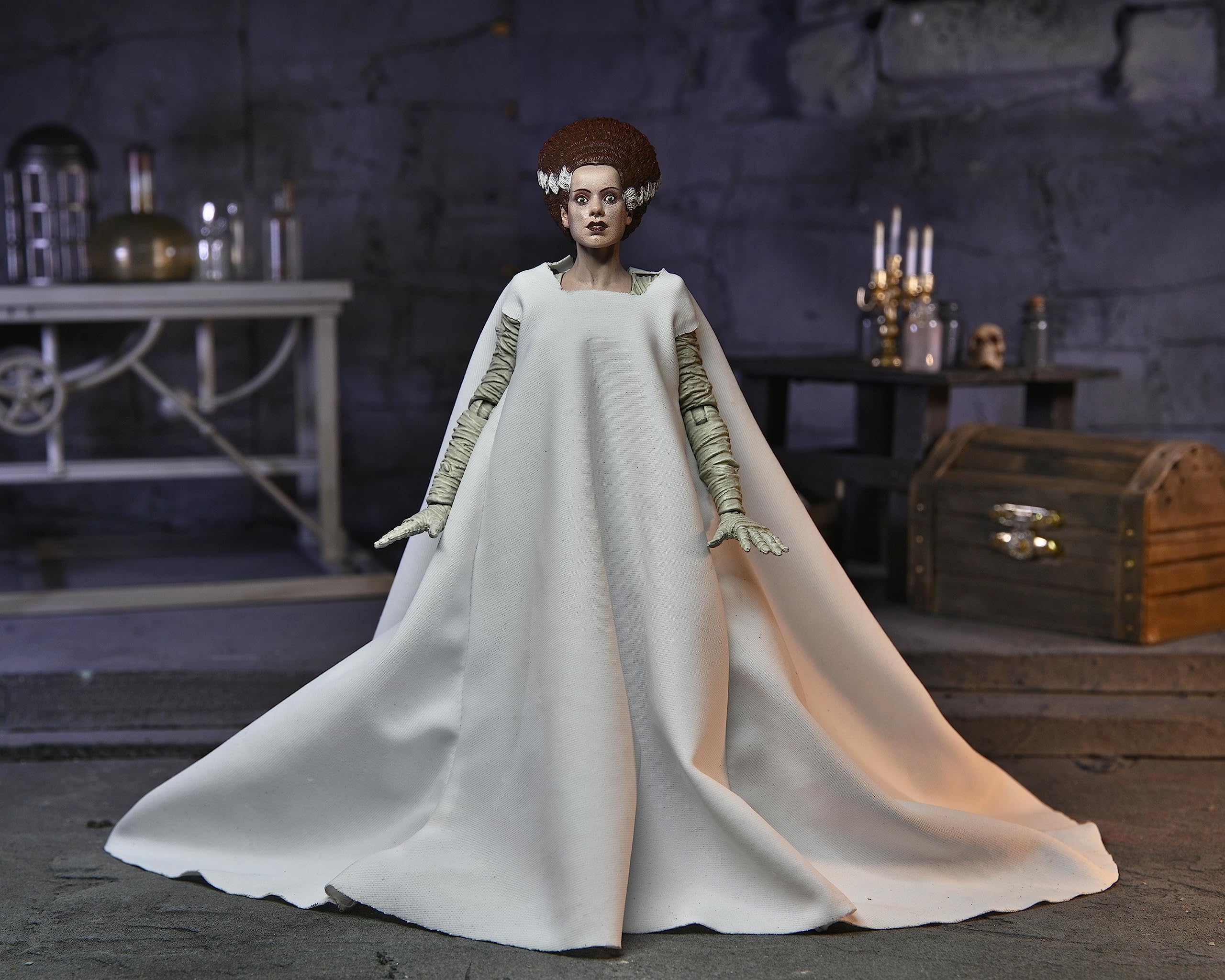 Foto 2 | Figura De Acción Neca Universal Monsters Bride Of Frankenstein - Venta Internacional.