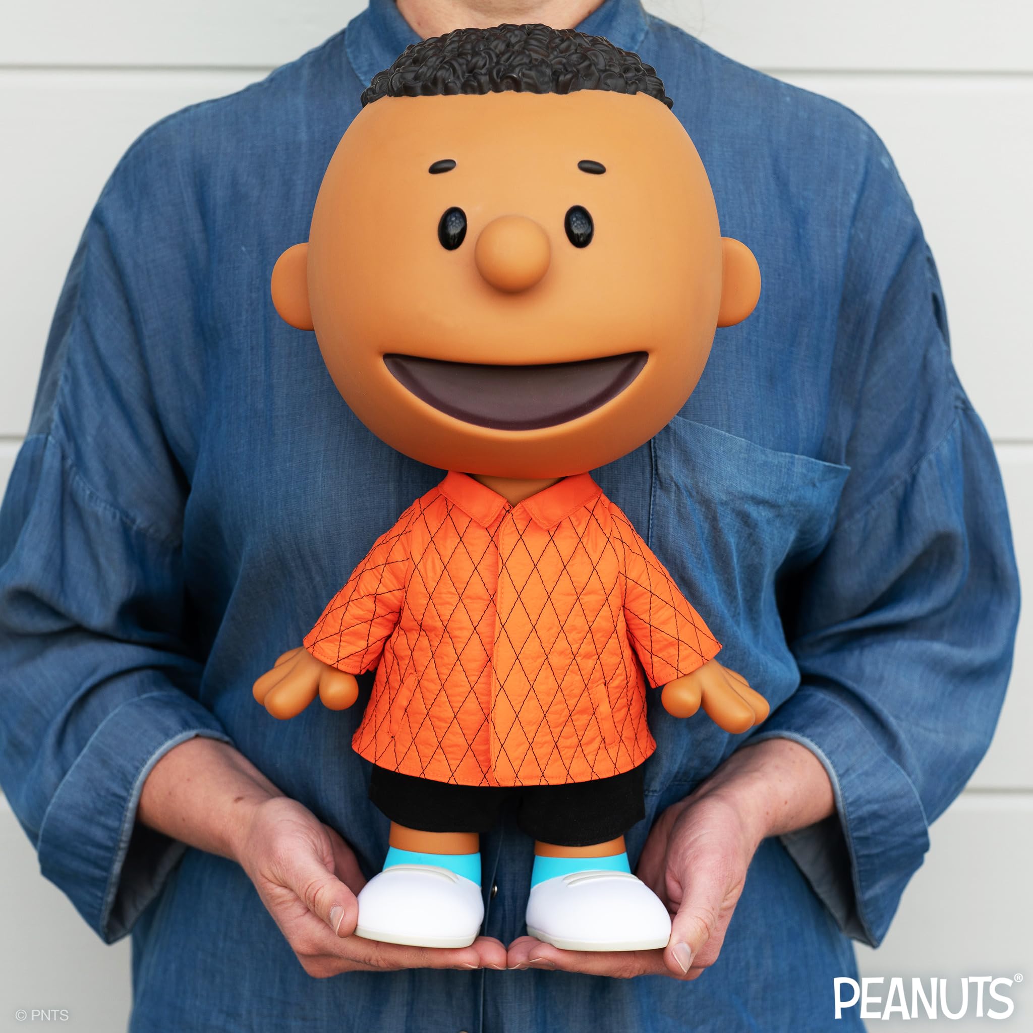 Foto 3 pulgar | Figura De Acción Super7 Supersize Peanuts Franklin De 40 Cm Con Chaqueta - Venta Internacional.