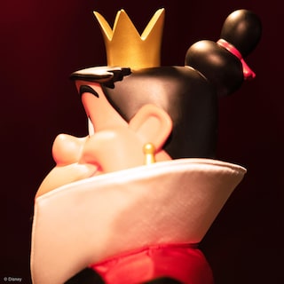 Foto 5 | Figura De Acción Super7, Tamaño Grande, Reina De Corazones De Disney, 50 Cm - Venta Internacional.