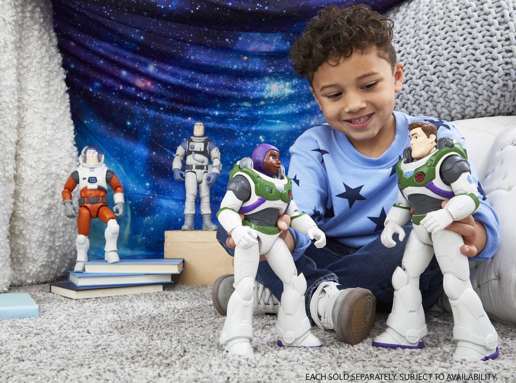 Foto 2 | Figura De Acción Mattel Disney Pixar Lightyear Xl-01 Buzz 30 Cm - Venta Internacional.