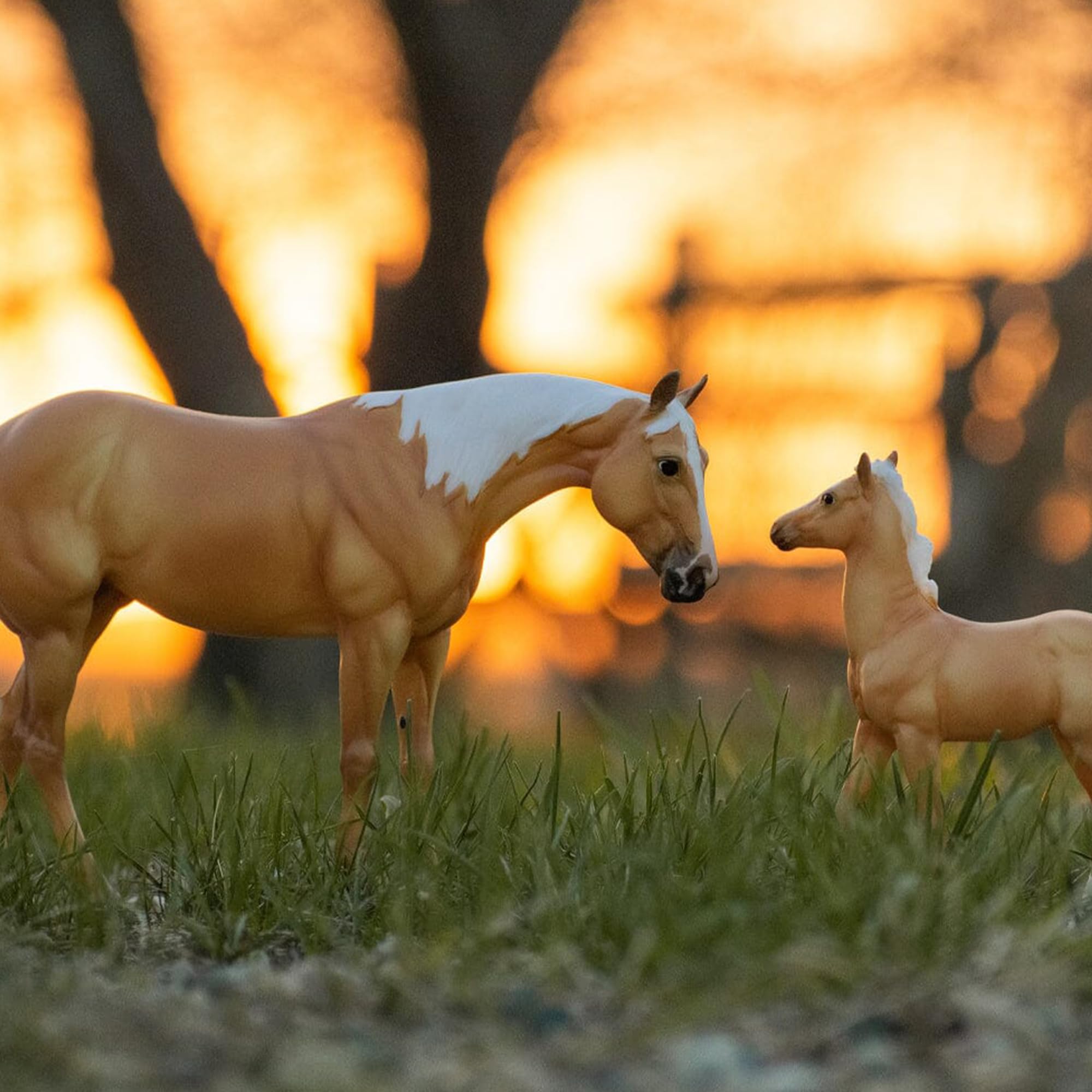 Foto 3 | Toy Horse Breyer Horses Traditional Series Ebony Shines & Charlize - Venta Internacional.