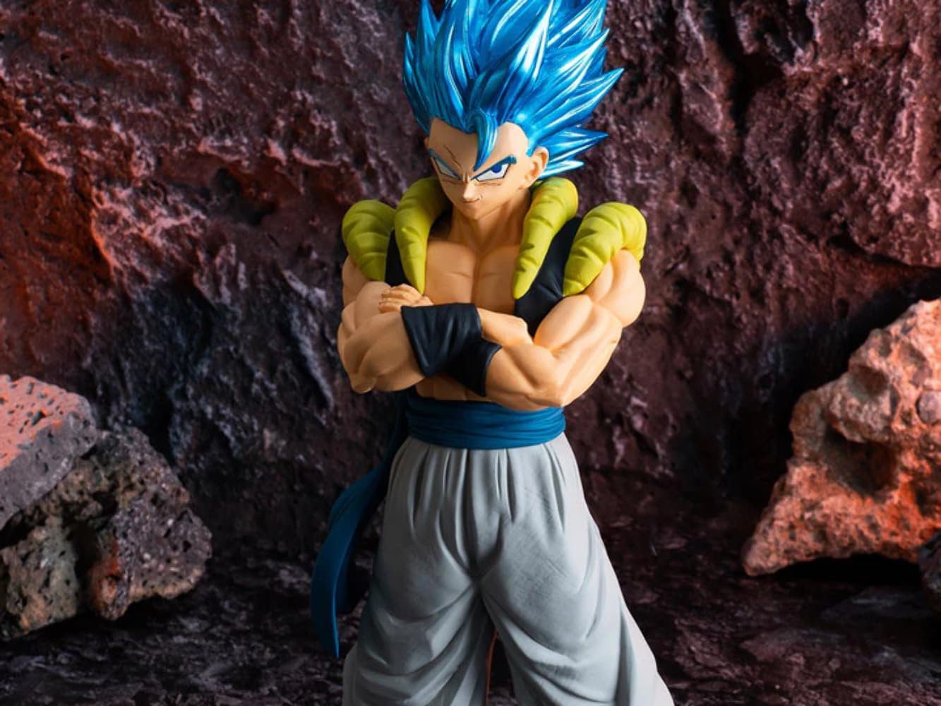 Foto 3 pulgar | Figura Banpresto Dragon Ball Super Super Saiyan God Gogeta - Venta Internacional.