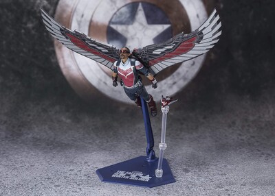 Foto 7 | Figura De Acción Tamashii Nations Falcon The Falcon And The Winter Soldier - Venta Internacional.