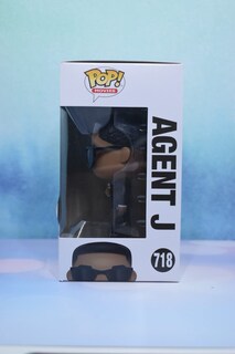 Foto 2 | Figura De Vinilo Funko Men In Black Agent J Pop Movies #718 - Venta Internacional.