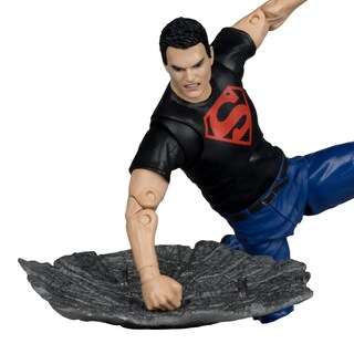 Foto 2 | Figura De Acción Mcfarlane Toys Dc Multiverse Conner Kent - Venta Internacional.