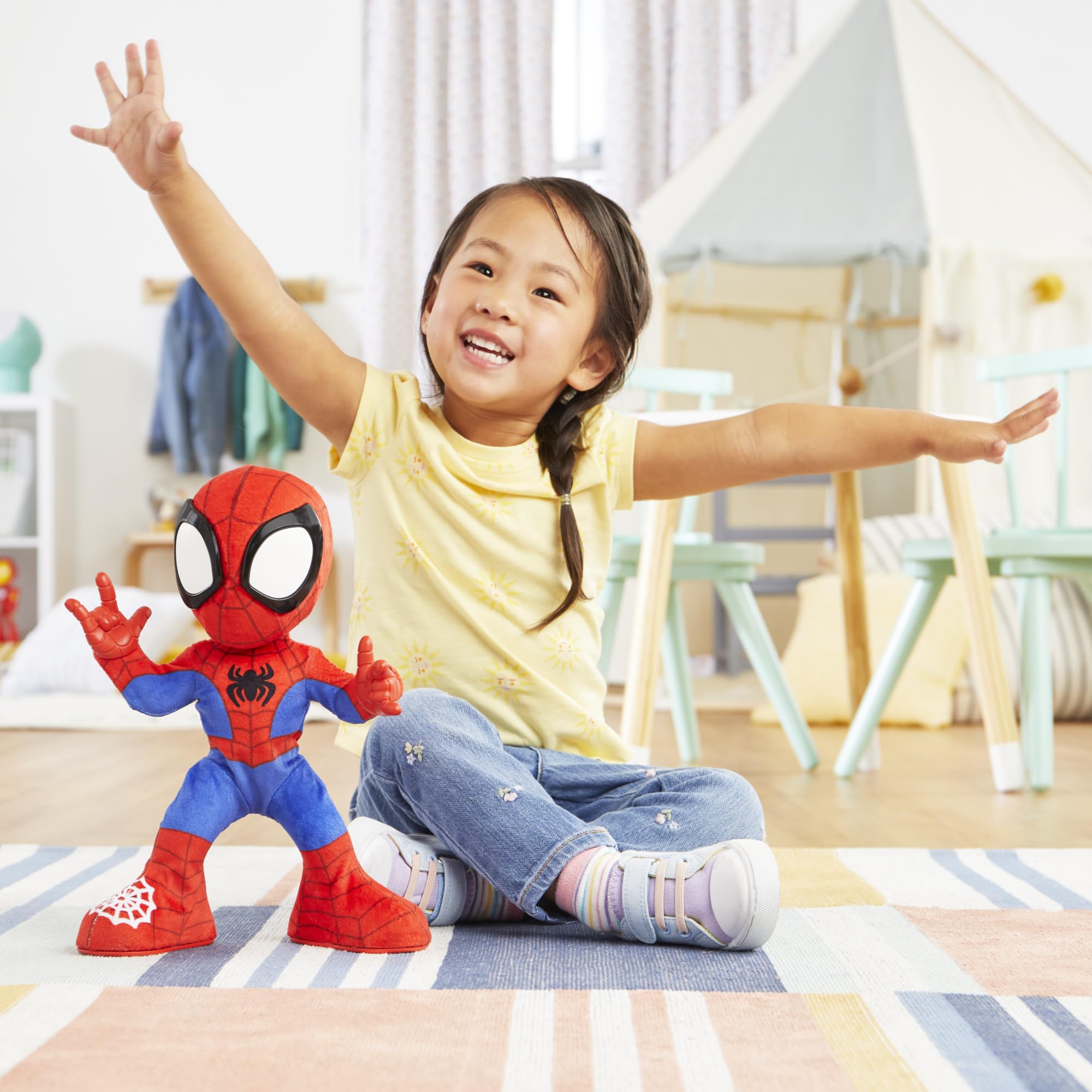 Foto 7 pulgar | Peluche Saf Dance N Crawl Spidey Con Sonidos Y Frases - Venta Internacional.