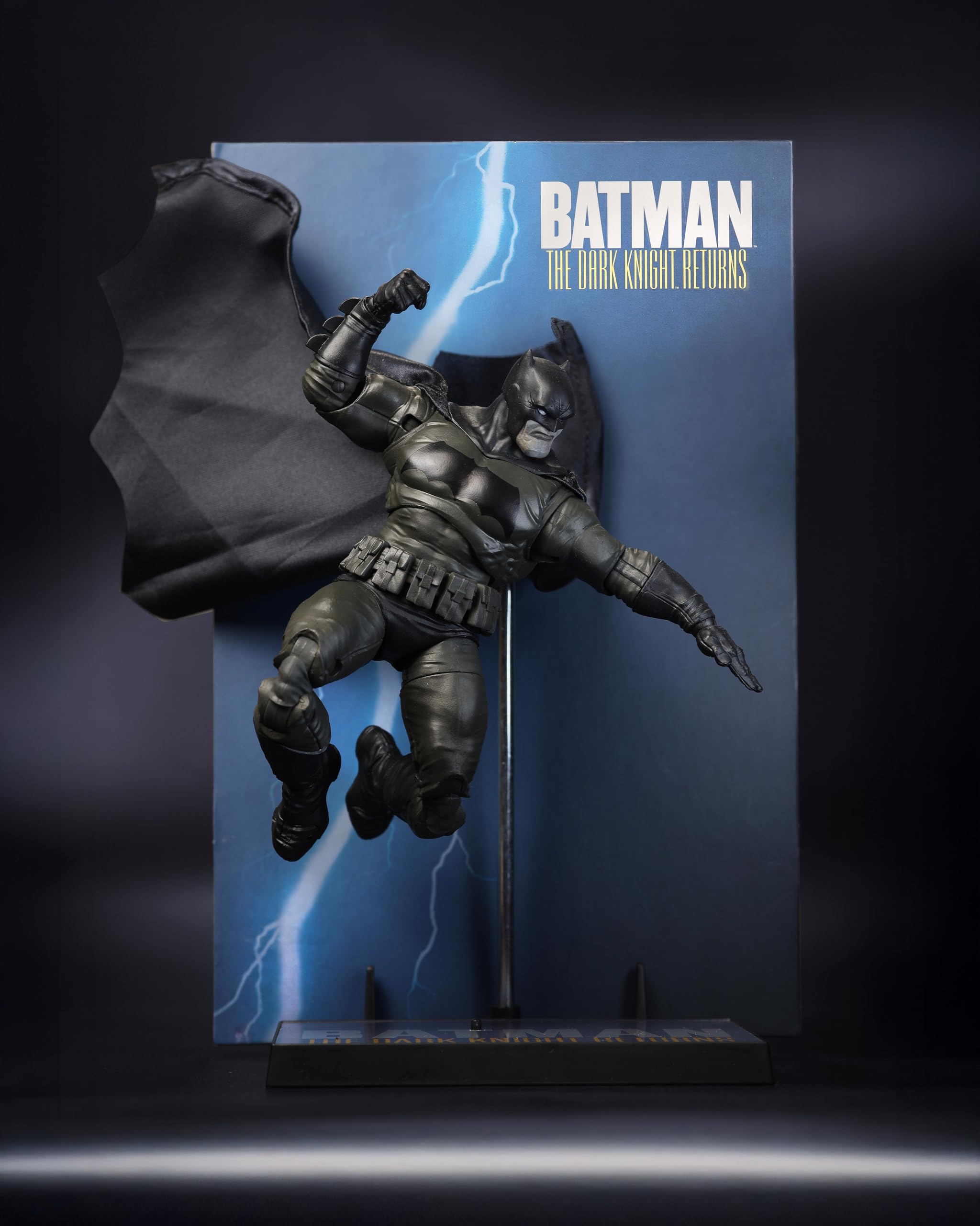 Foto 4 pulgar | Figura De Acción Mcfarlane Toys Dc Multiverse Batman 18 Cm - Venta Internacional.